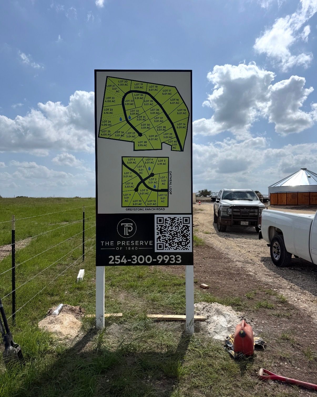Lot map and signage at the entrance