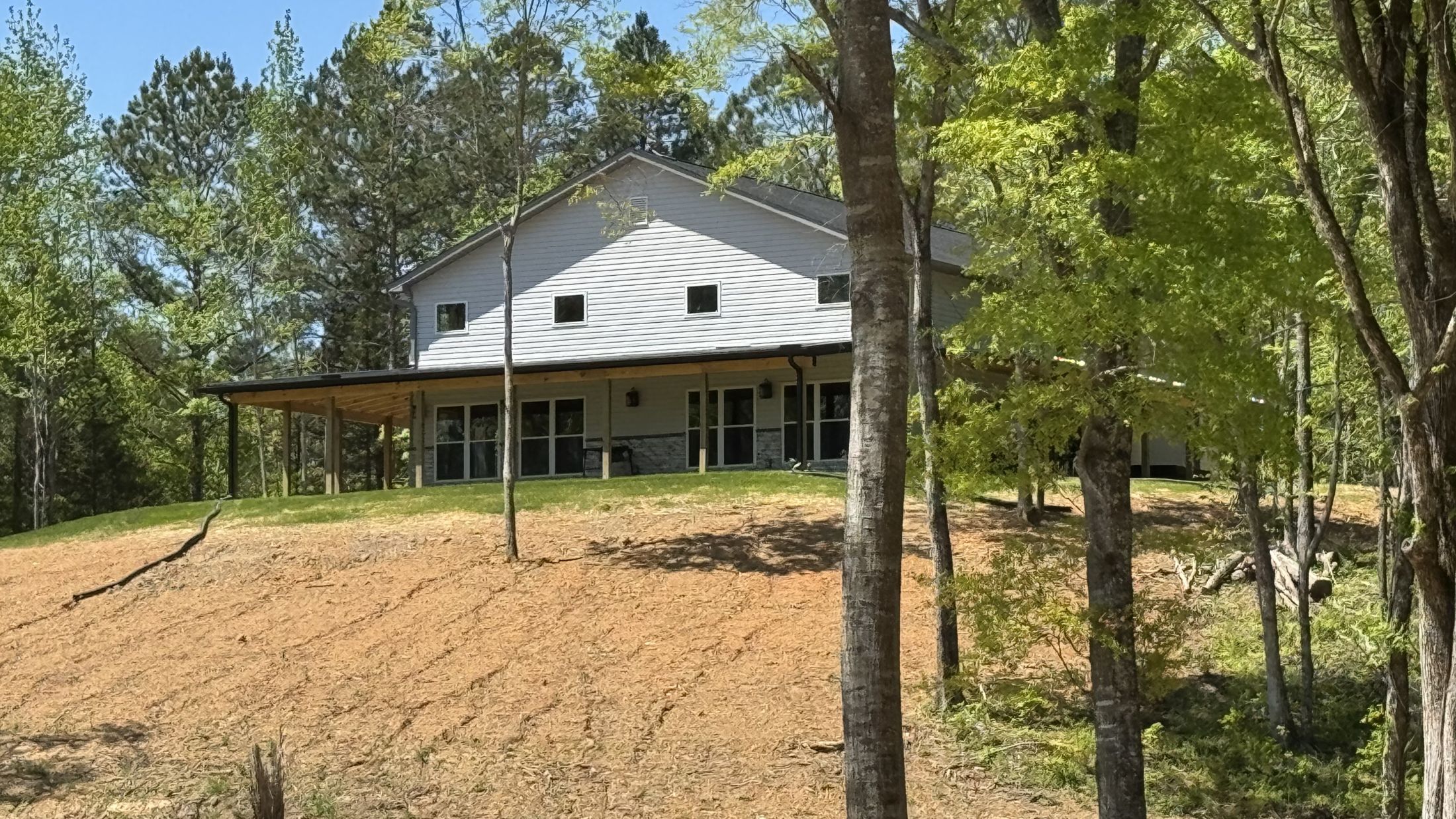 A home built by a Woods Bend Shores lot owner